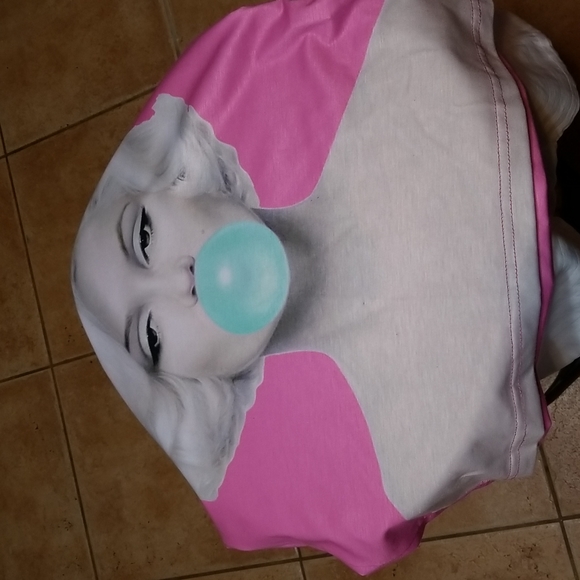 Marilyn Monroe T- shirt Sz ( M ) - Picture 3 of 4